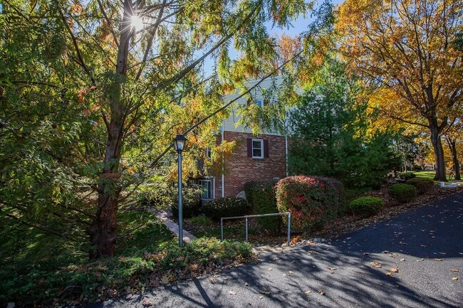 87 Valley Rd Unit 87D