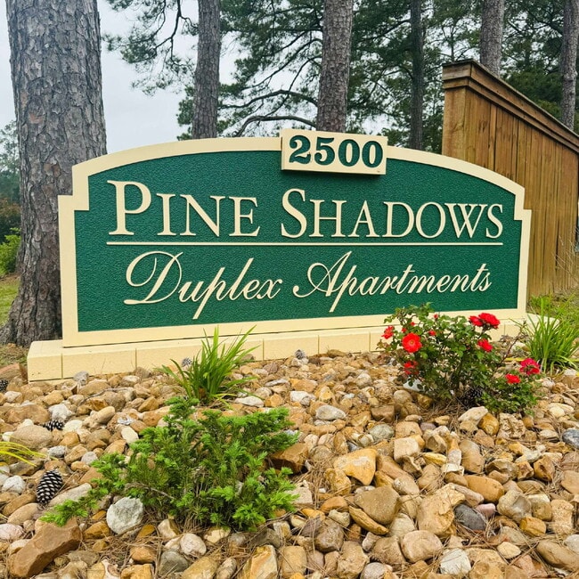 Building Photo - Welcome to YOUR new home at Pine Shadows Duplex Apartment Homes! Unit 342