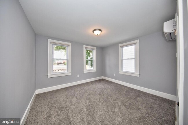 Photo - 655 Bourbon St