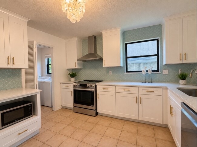 1746 Ocean Grove Dr