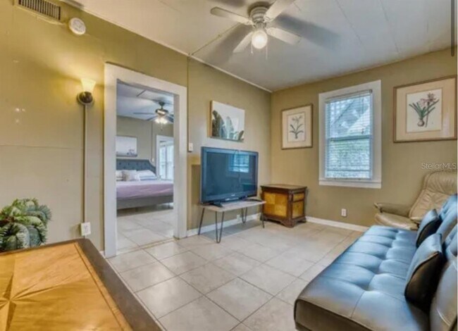 Photo - 1741 1st St S