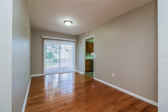 Photo - 804 Greenbriar Dr