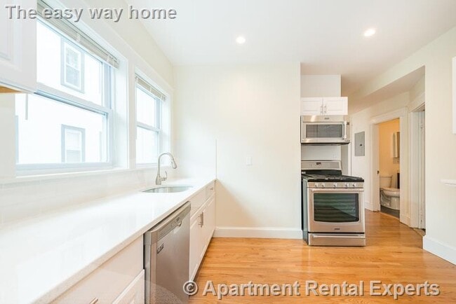 Building Photo - 299-301 Alewife Brook Pkwy Unit #2