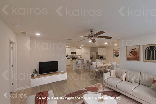 Photo - 4686 Malay Cir