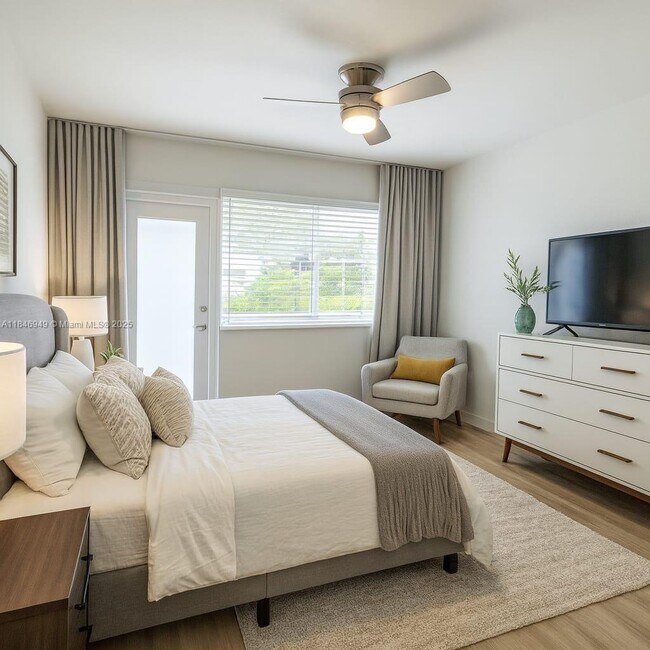 Photo - 1065 98th St Unit 2