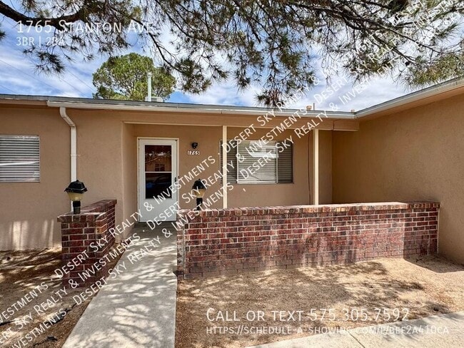 Photo - 1765 Stanton Ave
