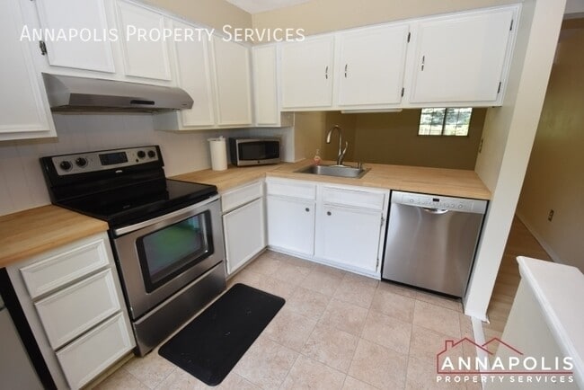 Photo - 7660 Fairbanks Ct
