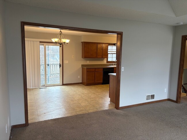 Photo - 720 Northpoint Ave