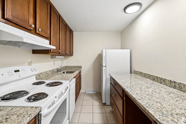 1BR, 1BA - 701SF - Kitchen (2nd Floor)