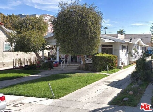 Building Photo - 1320 N Harvard Blvd Unit 1320