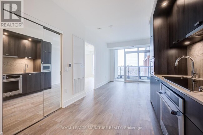 Photo - 858 Dupont St Unit 538