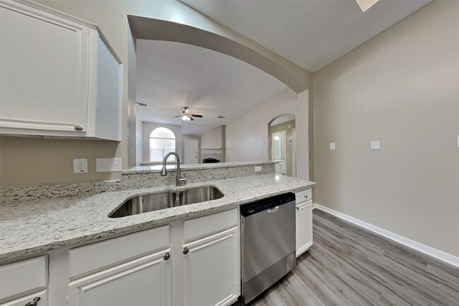 Photo - 7007 Fuchsia Ln