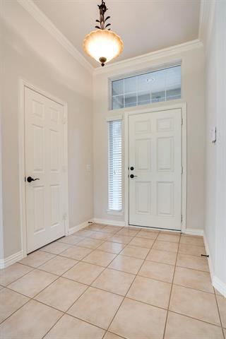 Photo - 9628 Applewood Trail