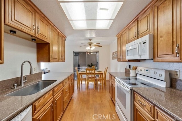 Building Photo - 5581 Crescent Ave