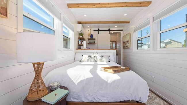 Photo - 316 Bream Ave Unit SI ID1502050P