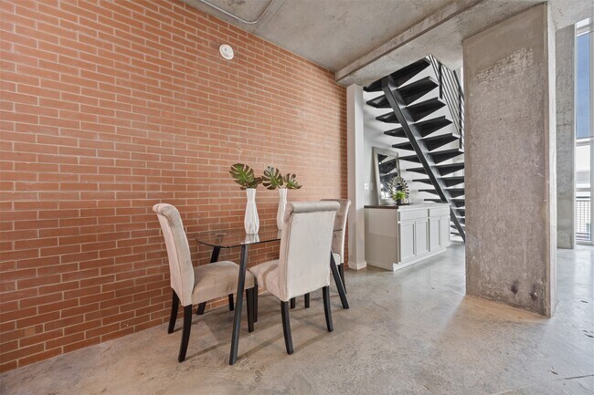 Photo - 2000 Bagby St Unit 7414