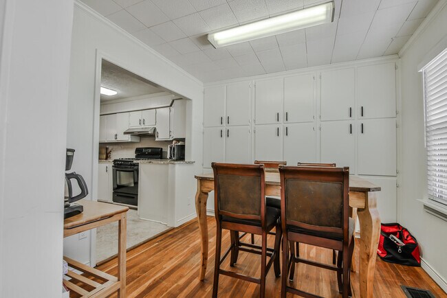 Photo - 2407 32nd St