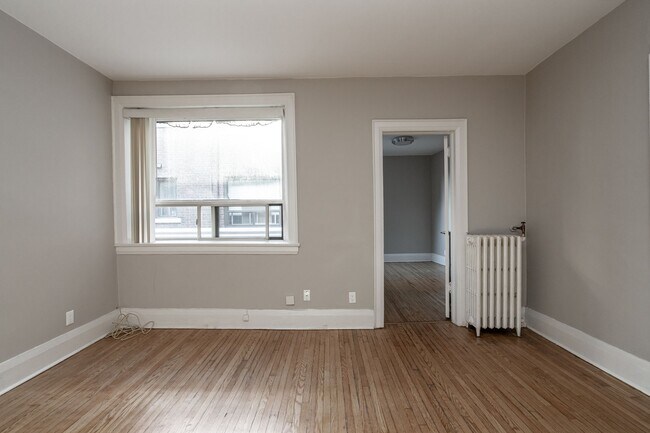 Photo - 1 Claude Ave