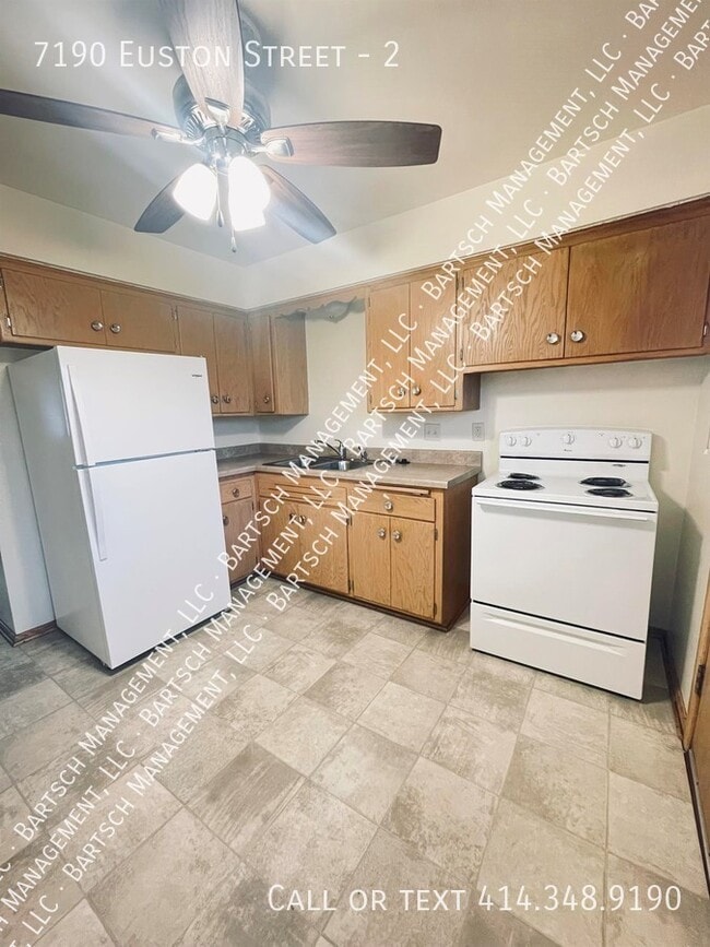 Photo - 7190 Euston St Unit 2