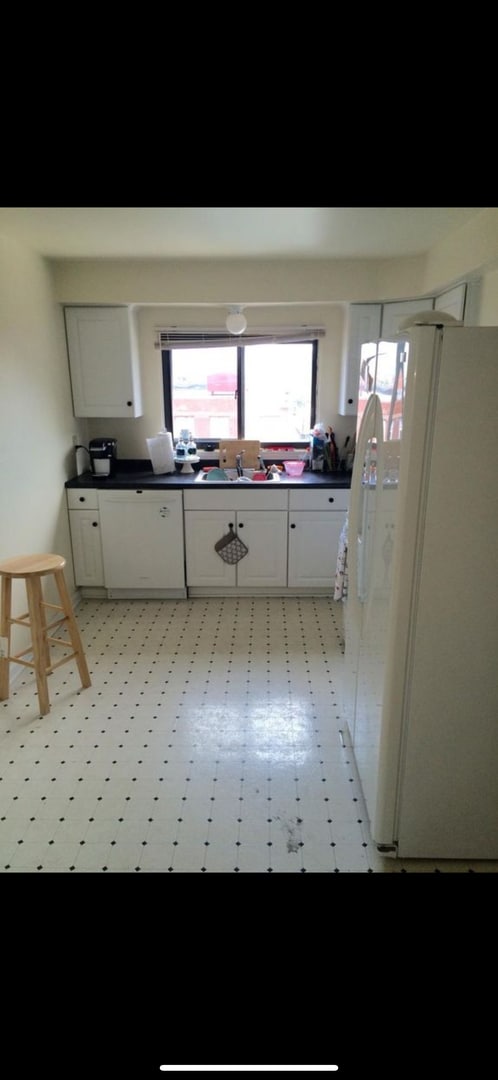 Building Photo - 107 S 12th St Unit 107 apt 3