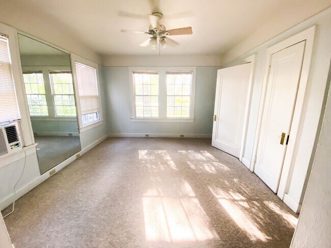Photo - 1BD/1BA on Audubon Park, with Off street p... Unit 2