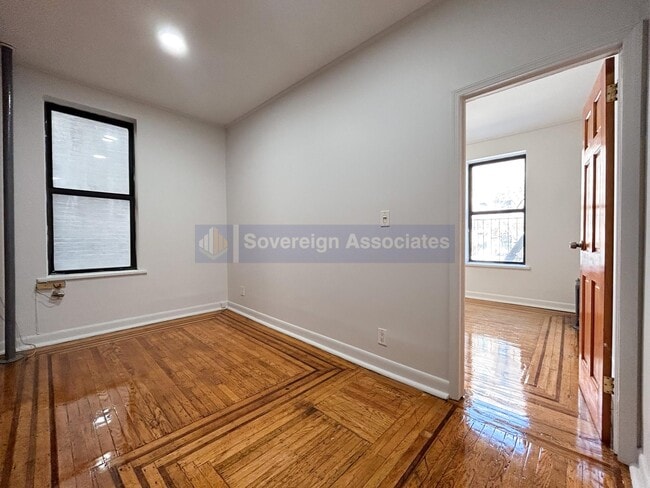 Photo - 122 La Salle St Apartment Unit 4