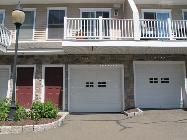 Photo - 85 Camp Ave Unidad 9C