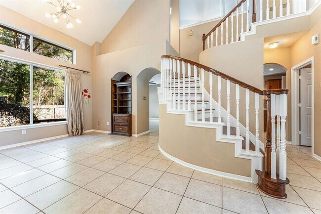 Photo - 182 N Wimberly Way