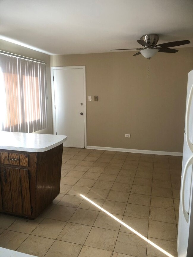 Photo - 6330 W 65th St Unidad 5