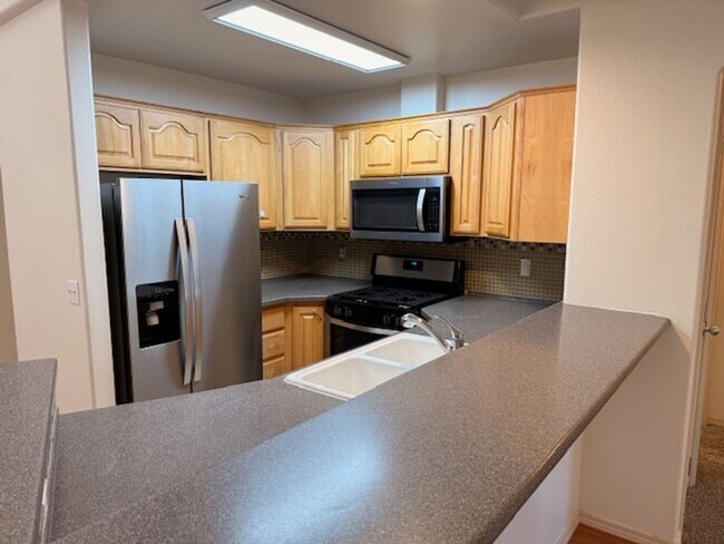 Photo - 3 Bedroom, 4 Bathroom Home – Northeast Anchorage