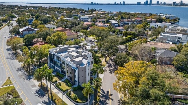 Photo - 94 W Davis Blvd