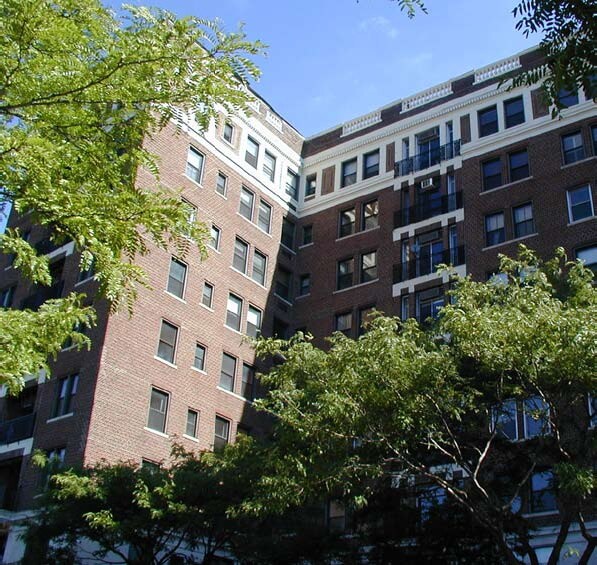 Photo - Garden Court Apartments