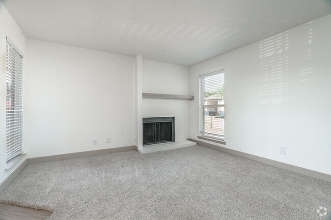 1BRm 1BA - 660SF - Living Room - Coronado North Apartments