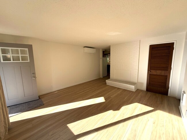 Photo - 745 E 43rd Ave