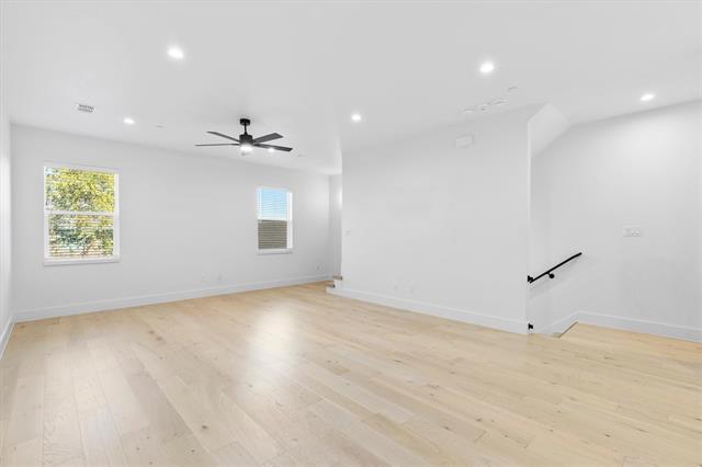 Photo - 1147 N Madison Ave