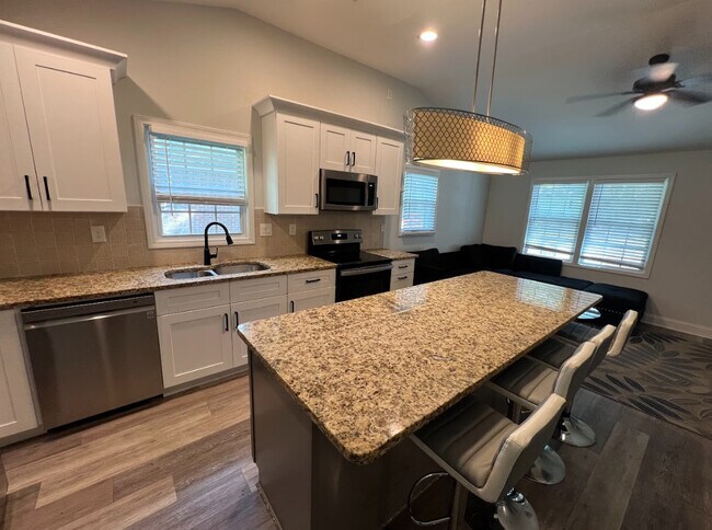 Photo - Room in House on Cedar Ave NW