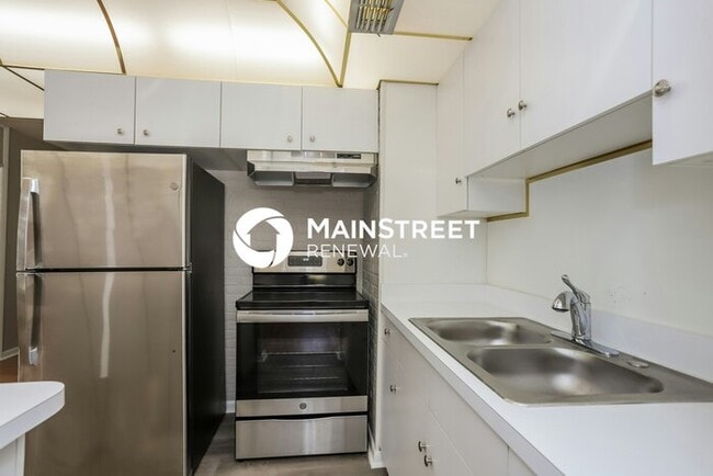 Photo - 3 Bedroom Pet-Friendly Home in TAMPA, FL w...