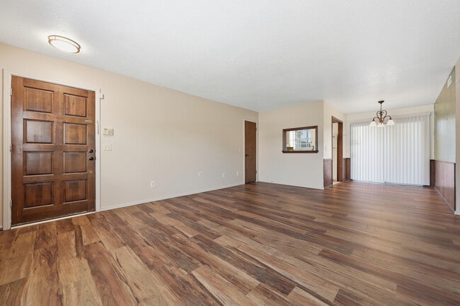 Photo - 11307 N May Ave Unit #D