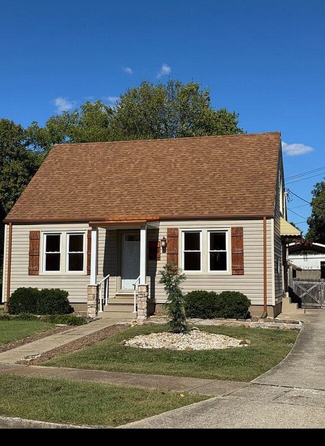 Building Photo - 30 Bluegrass Ct