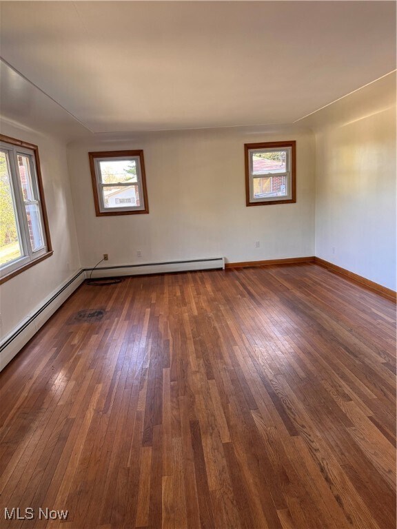 Photo - 54084 High View Row