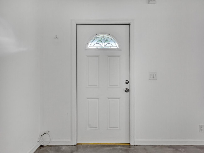 Photo - 9596 Richmond Cir