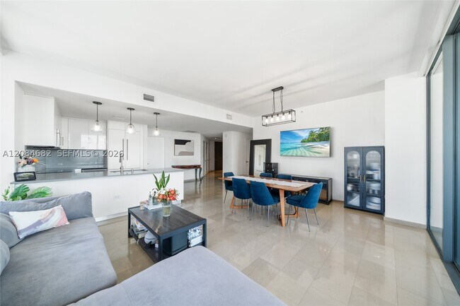 Photo - 88 SW 7th St Unit 2312