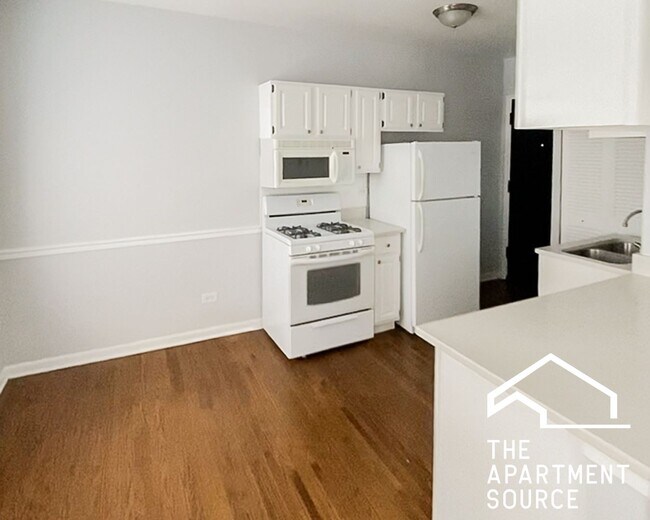 Photo - 3714 N Sheffield Ave Unit 402