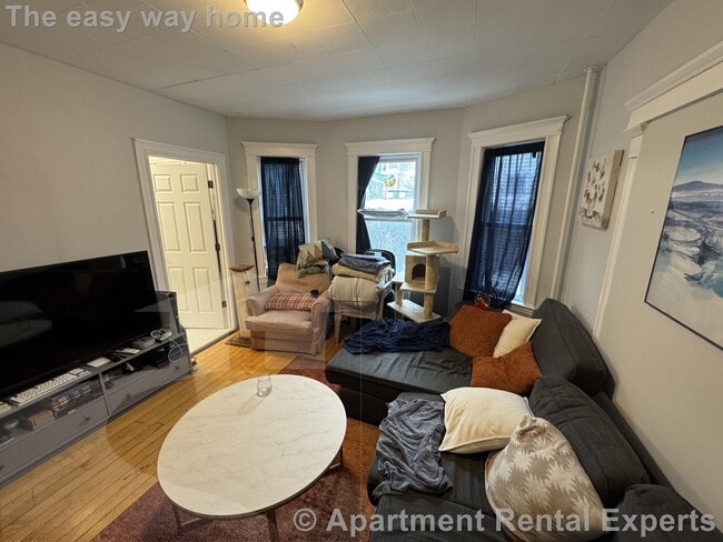 Photo - 11 Burnham St Unit #1