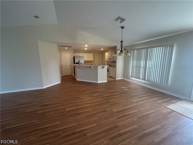 3514 NE 12th Ct