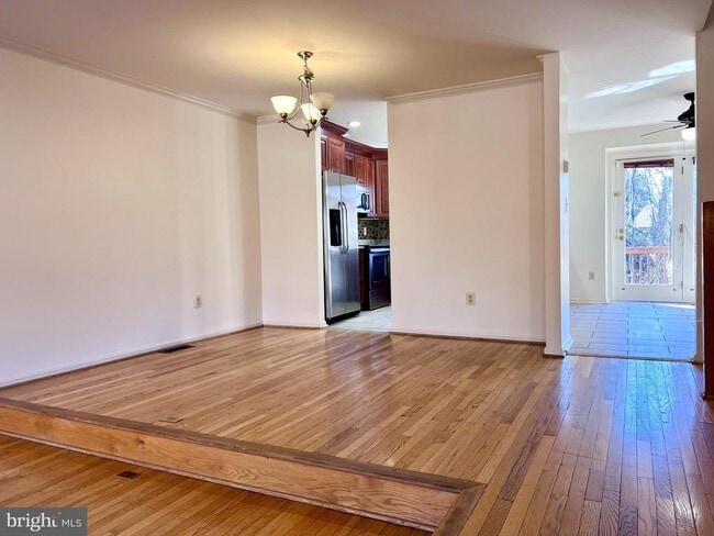 Photo - 1525 Templeton Pl