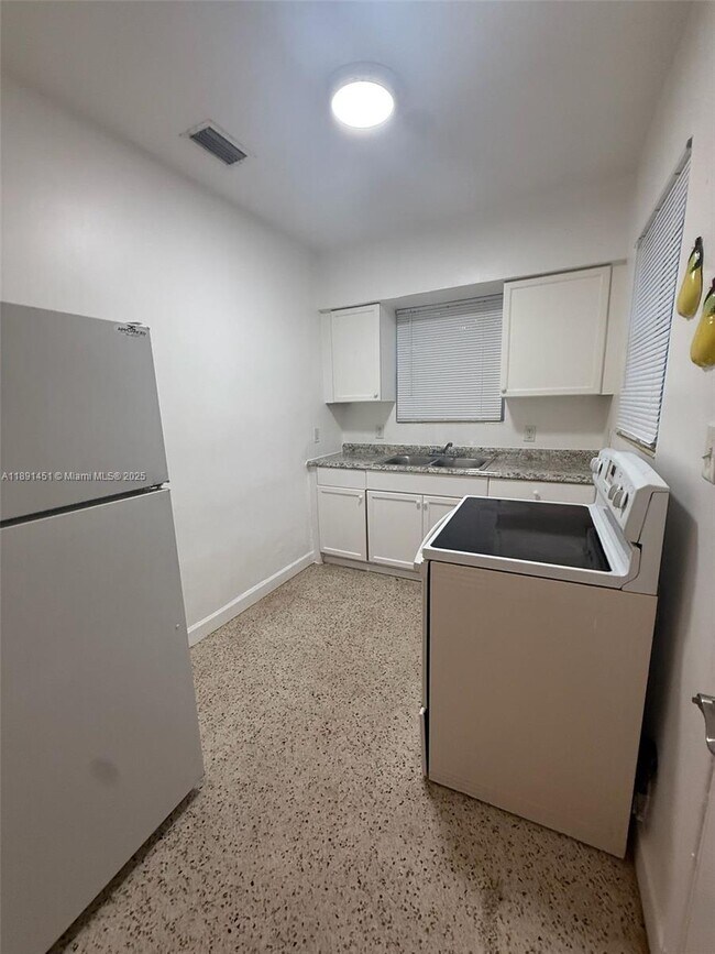 Photo - 1182 NW 65th St Unidad 1182