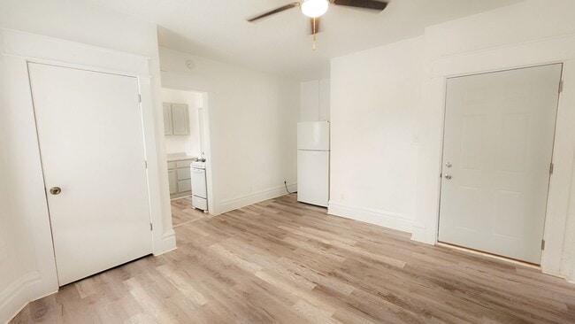 Photo - 1076 21st St Unidad 3