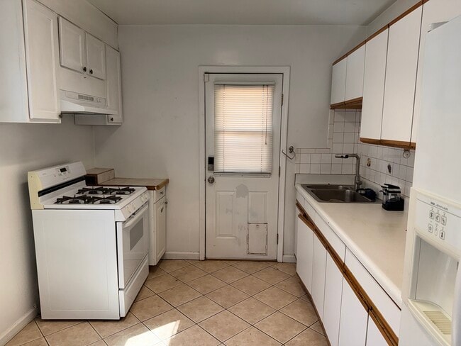 Photo - 1402 E Diamond St