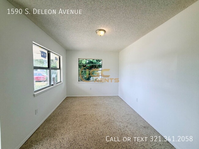 Photo - 1590 S Deleon Ave